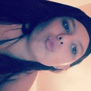 Meet your Posher, Amelia